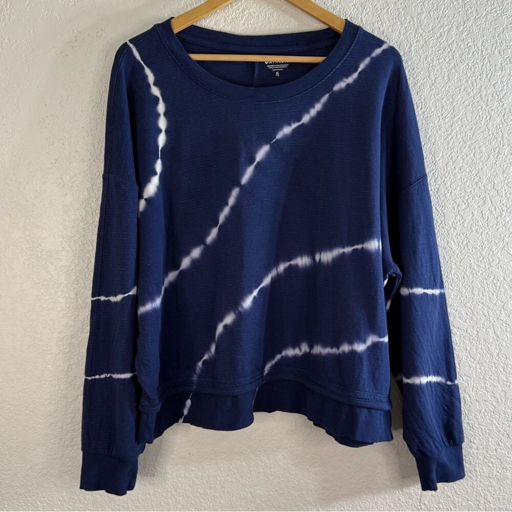 Athleta Sundown Sweatshirt Indigo Tie-Dye Crewneck Athlesiure Travel Athletic